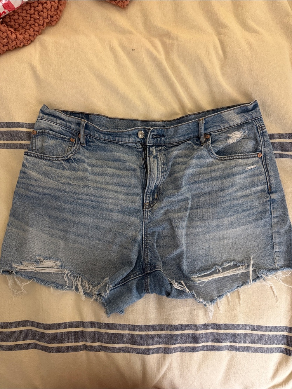 American Eagle Super High-Waisted Relaxed Ripped Denim Short